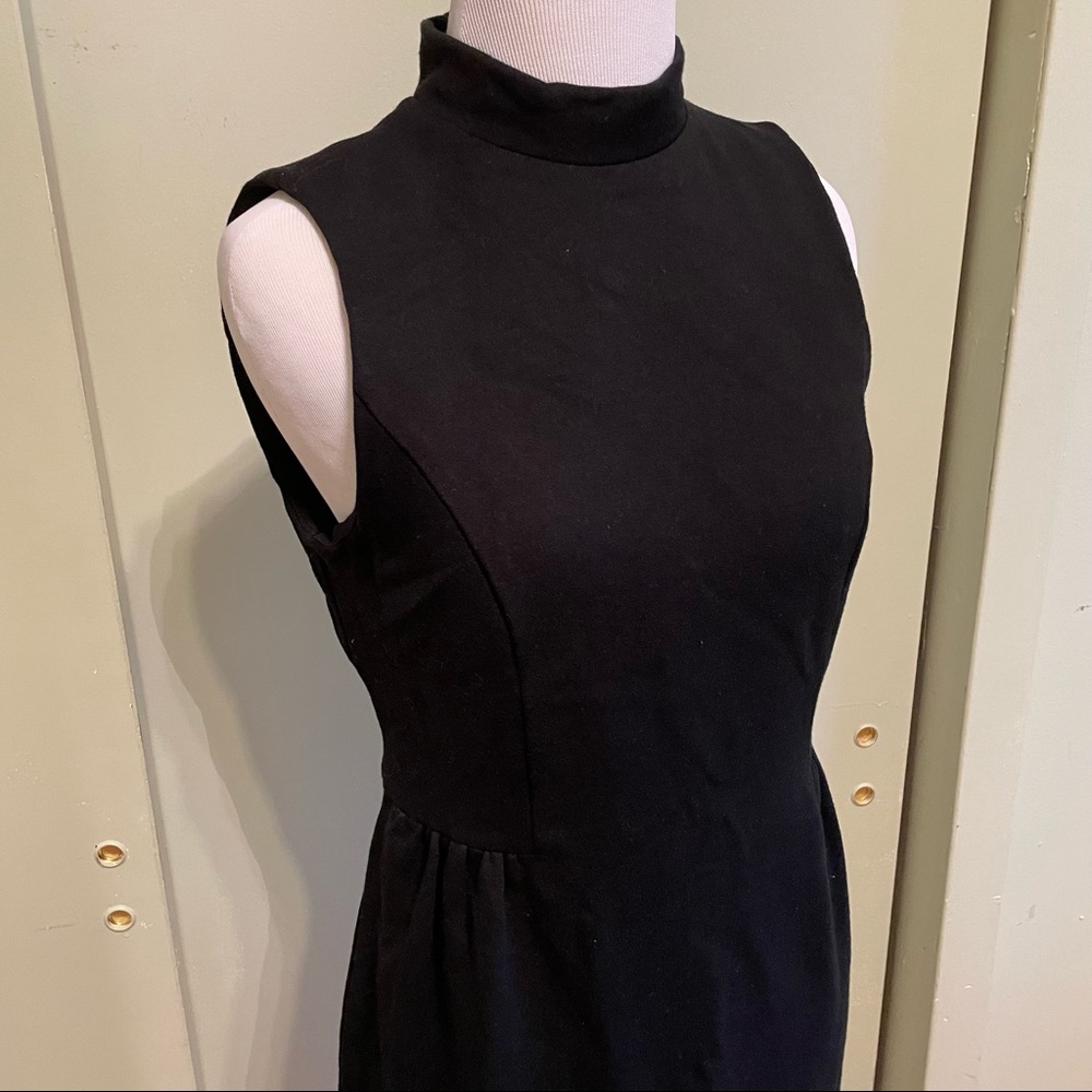 Black thick material Banana Republic dress - Picture 3 of 6
